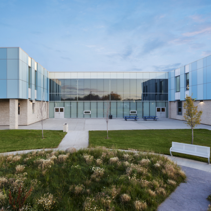 An image of P3A's mâmawêyatitân centre project.